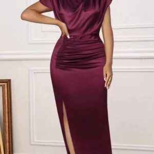simple-maroon-dress-w/cap-sleeves